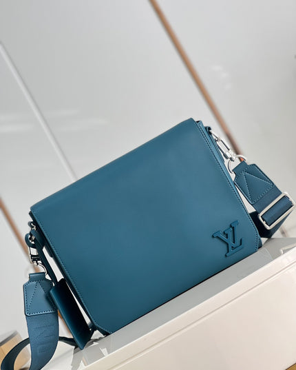 Louis Vuitton New Messenger Bag M59327