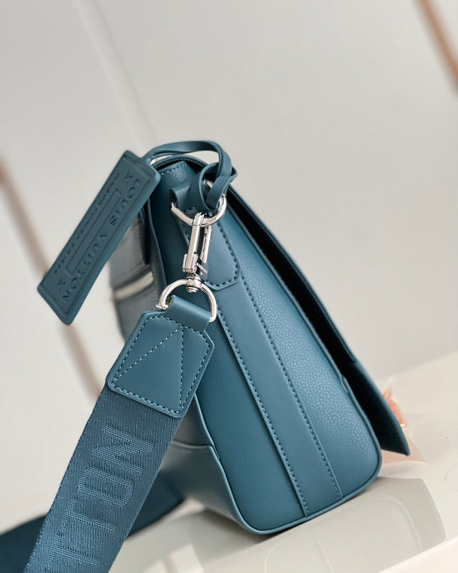 Louis Vuitton New Messenger Bag M59327