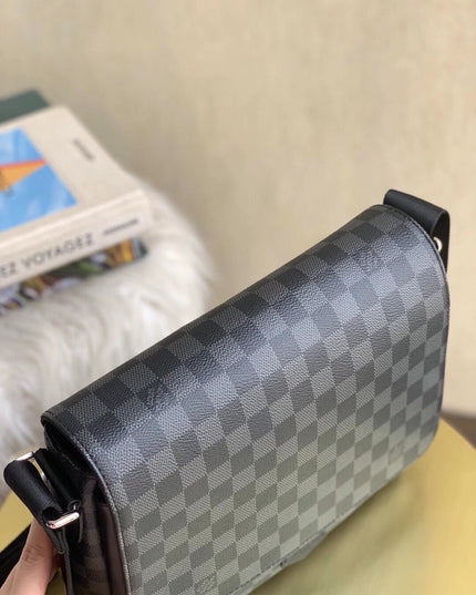 Louis Vuitton New Messenger Bag N40418 Durable Damier Graphite