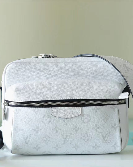 Louis Vuitton Outdoor Messenger Bag M30873