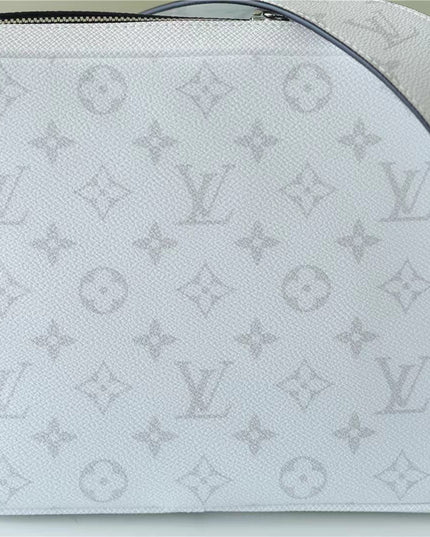 Louis Vuitton Outdoor Messenger Bag M30873