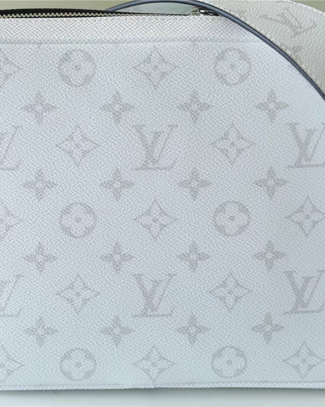 Louis Vuitton Outdoor Messenger Bag M30873