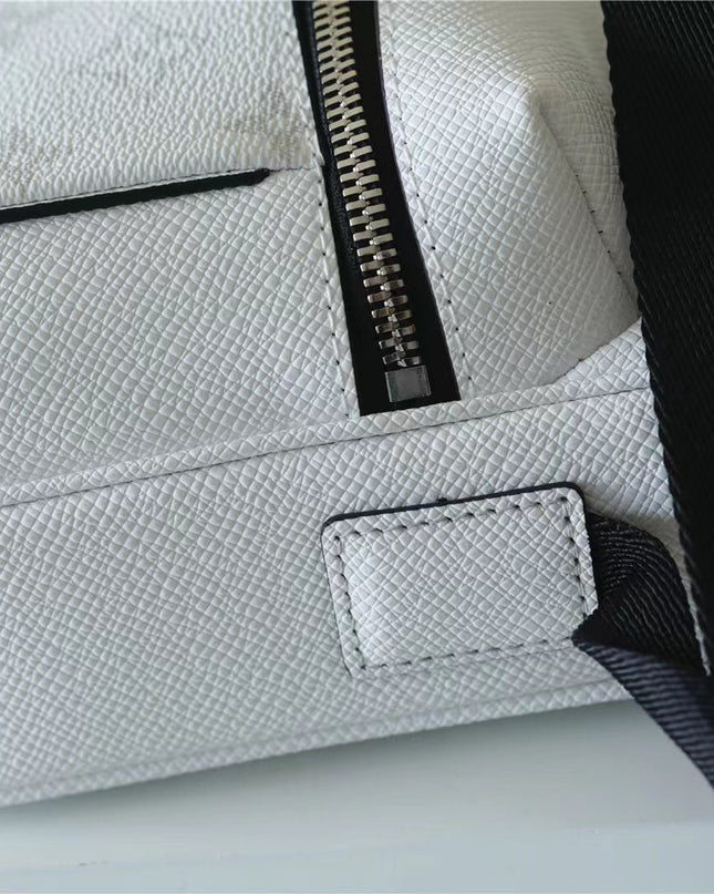 Louis Vuitton Outdoor Messenger Bag M30873