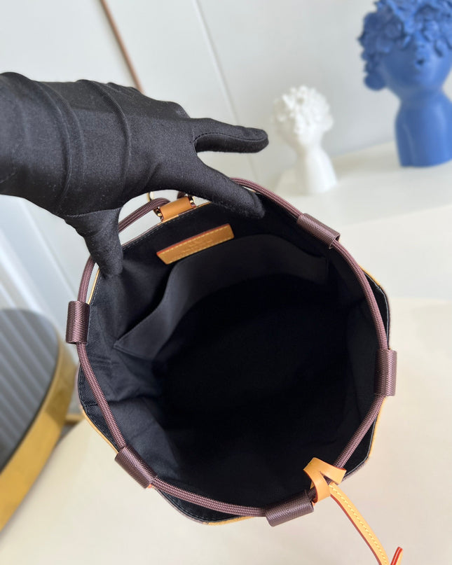 Louis Vuitton Randonnée Messenger Bag M45968