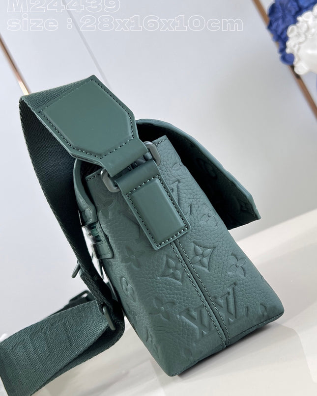 Louis Vuitton S-Cape Messenger Bag M24439