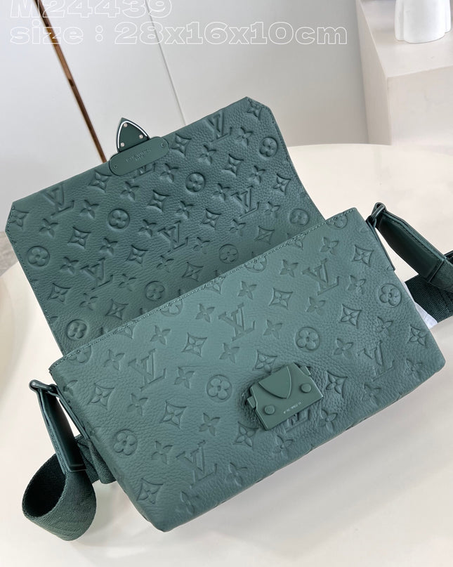 Louis Vuitton S-Cape Messenger Bag M24439