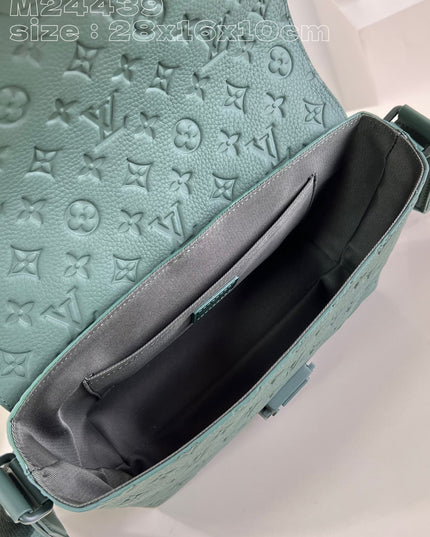 Louis Vuitton S-Cape Messenger Bag M24439