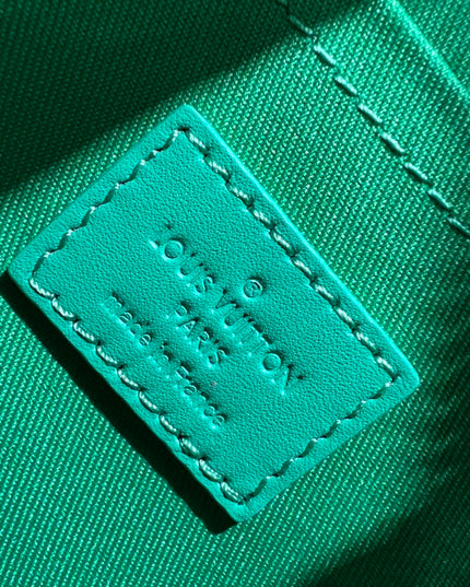 Louis Vuitton S-Lock Messenger Bag M20904