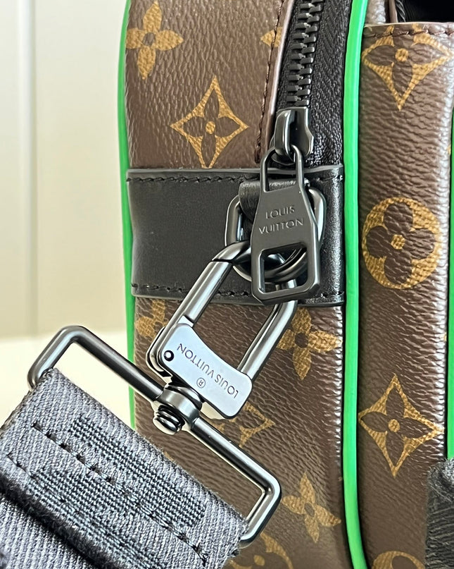 Louis Vuitton S-Lock Messenger M46246