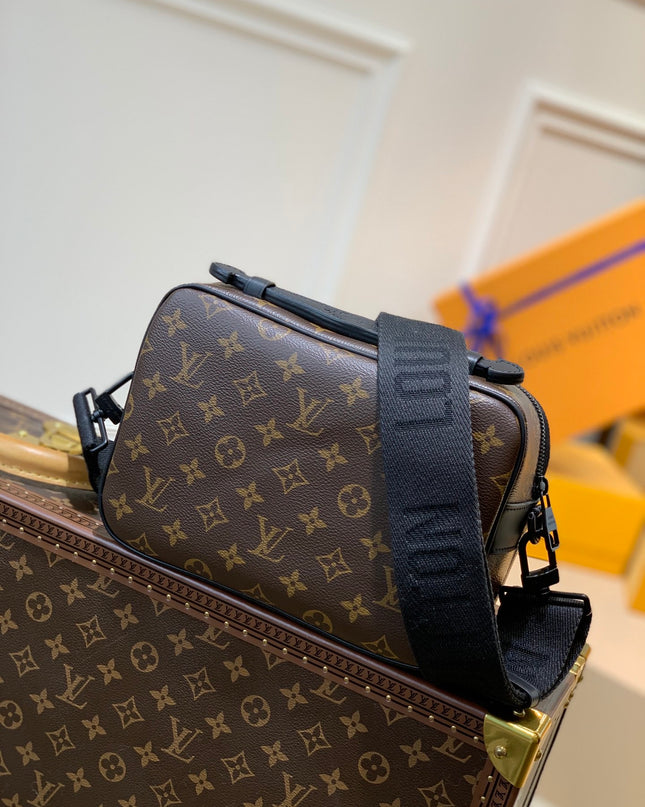 Louis Vuitton S Lock Messenger Bag M45806