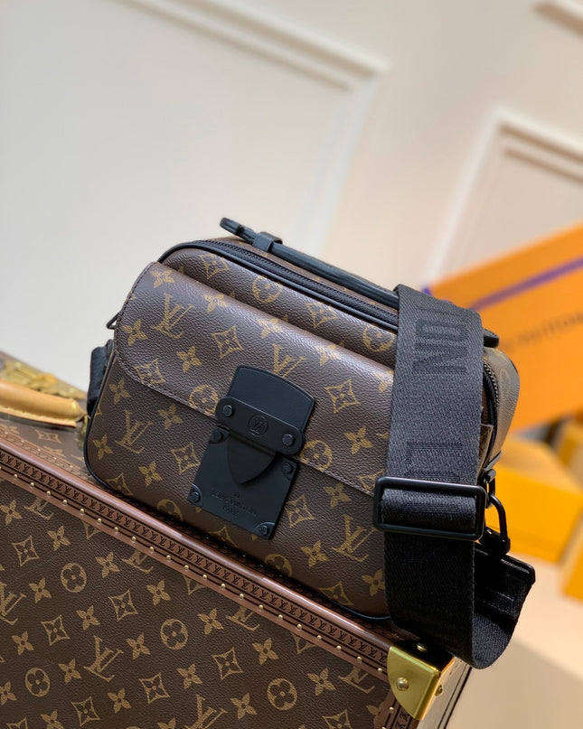 Louis Vuitton S Lock Messenger Bag M45806