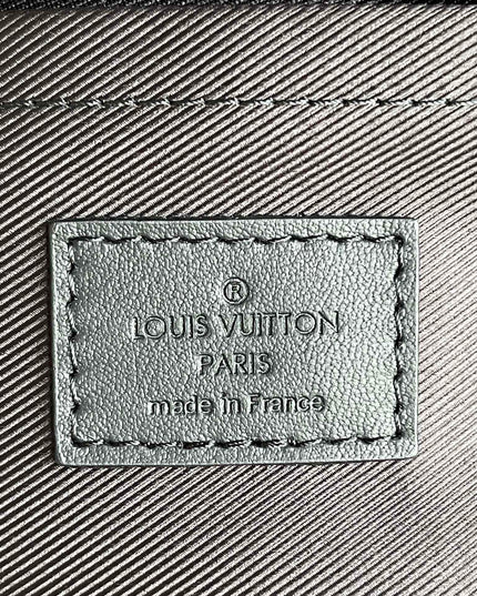 Louis Vuitton S Lock Messenger Bag M45863