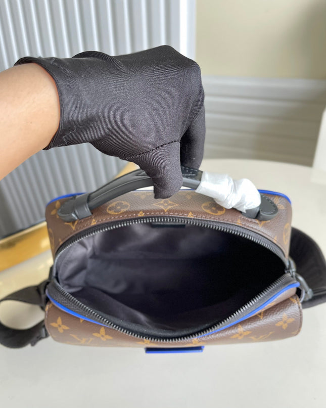 Louis Vuitton S Lock Messenger Bag M45863