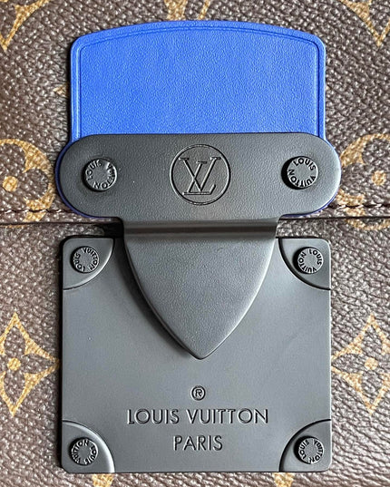 Louis Vuitton S Lock Messenger Bag M45863
