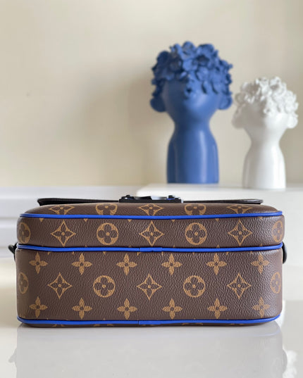 Louis Vuitton S Lock Messenger Bag M45863