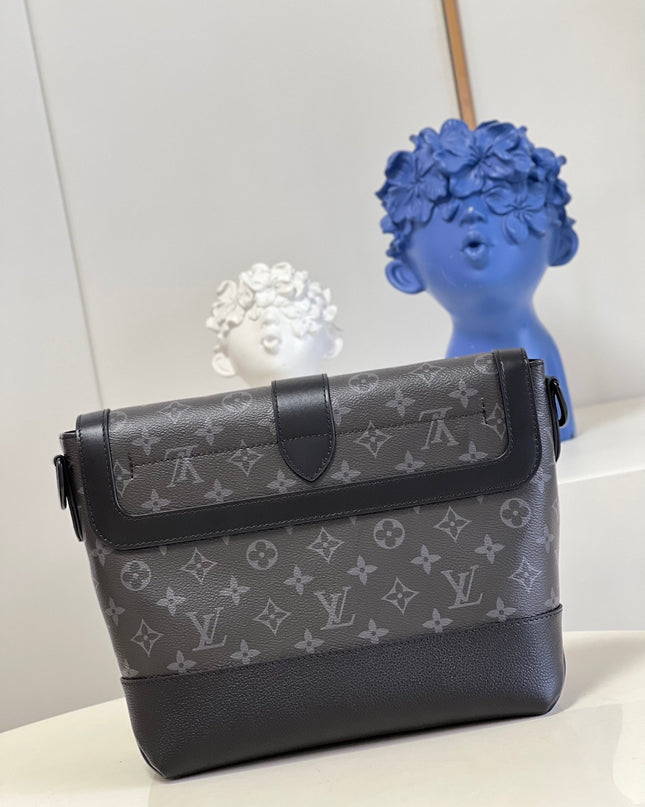 Louis Vuitton Saumur Messenger Bag M45911