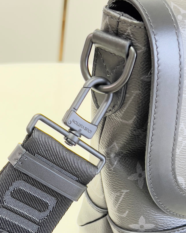 Louis Vuitton Saumur Messenger Bag M45911
