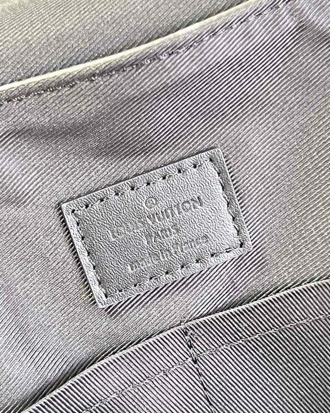 Louis Vuitton Saumur Messenger Bag M45911