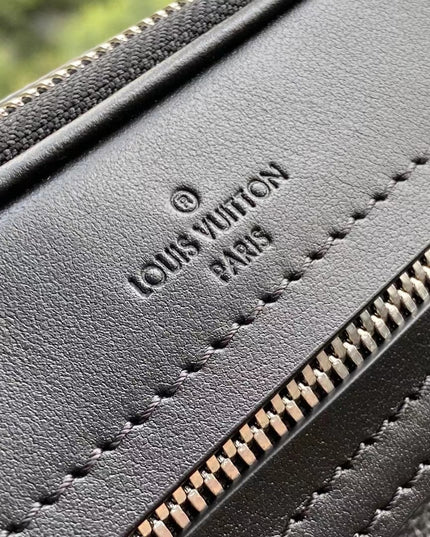 Louis Vuitton Scott Messenger Bag N50018