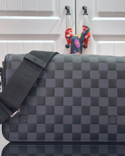 Louis Vuitton Studio Messenger Bag N50007