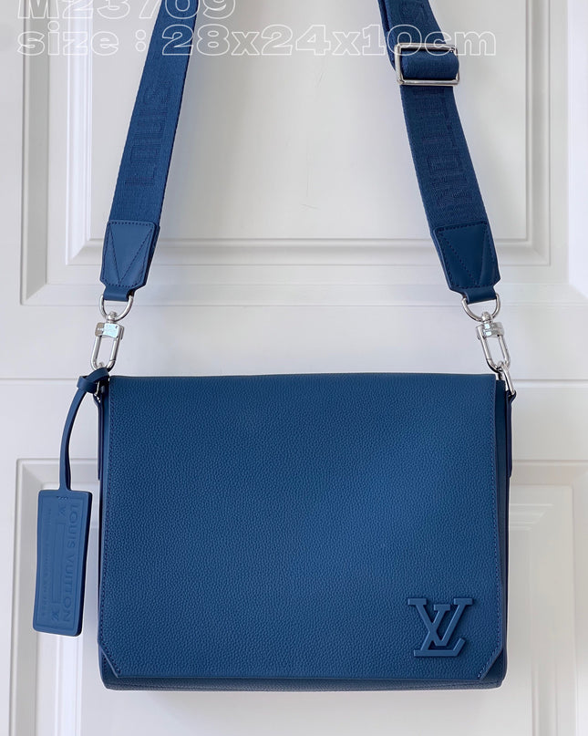 Louis Vuitton Takeoff Messenger Bag M23709
