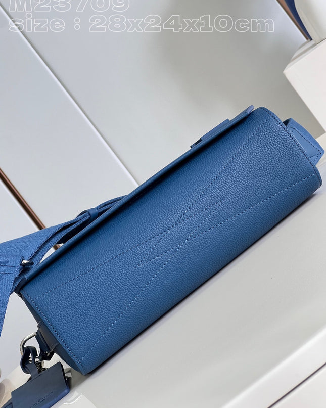 Louis Vuitton Takeoff Messenger Bag M23709