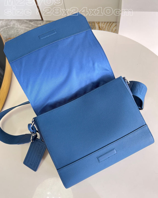 Louis Vuitton Takeoff Messenger Bag M23709