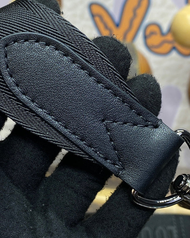Louis Vuitton Trio Messenger Bag M69443