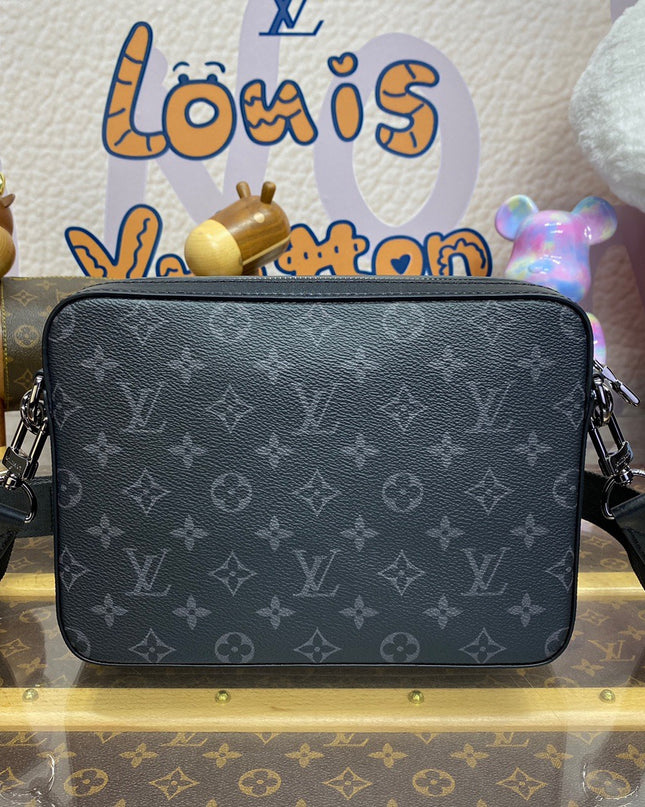 Louis Vuitton Trio Messenger Bag M69443