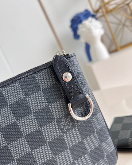Louis Vuitton Trio Messenger Bag N40519