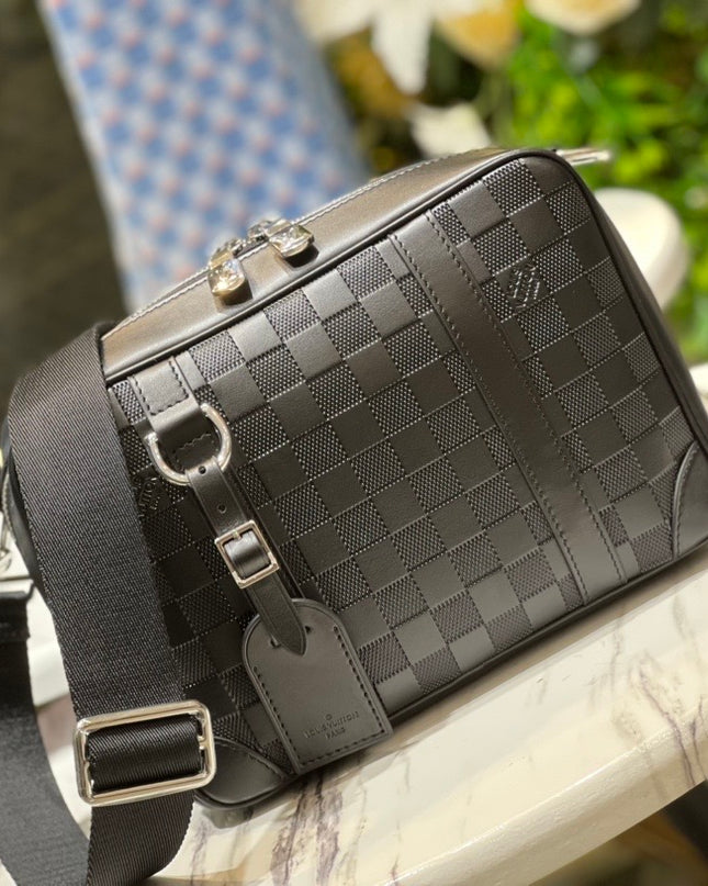 Louis Vuitton Sirius Messenger Bag N45286