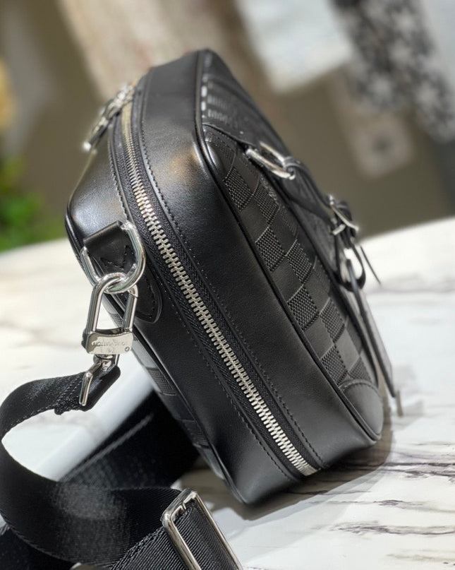 Louis Vuitton Sirius Messenger Bag N45286