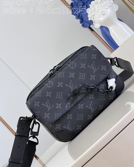 Louis Vuitton Monogram Eclipse Messenger Bag M46295