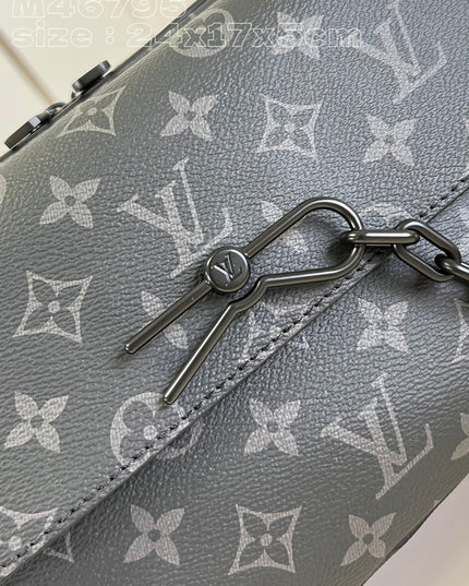 Louis Vuitton Monogram Eclipse Messenger Bag M46295