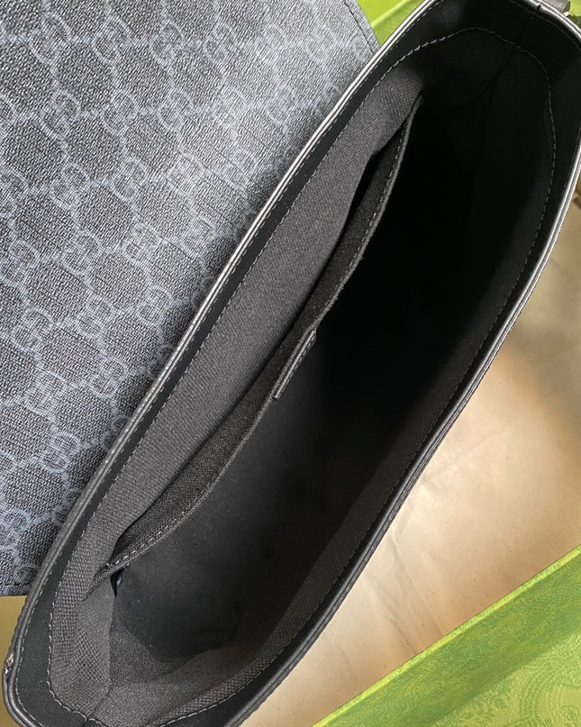 Gucci Supreme Canvas Messenger Bag 658542
