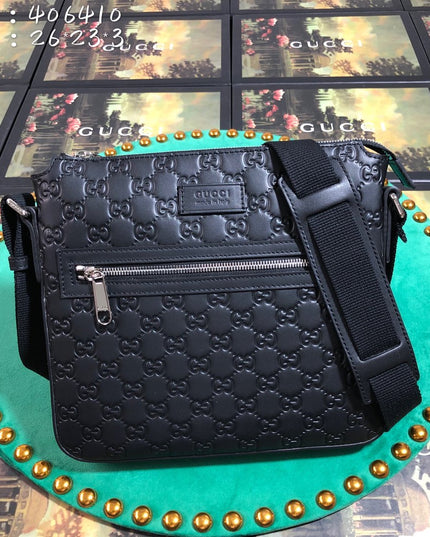 Gucci Gg Signature Messenger Bag 406410
