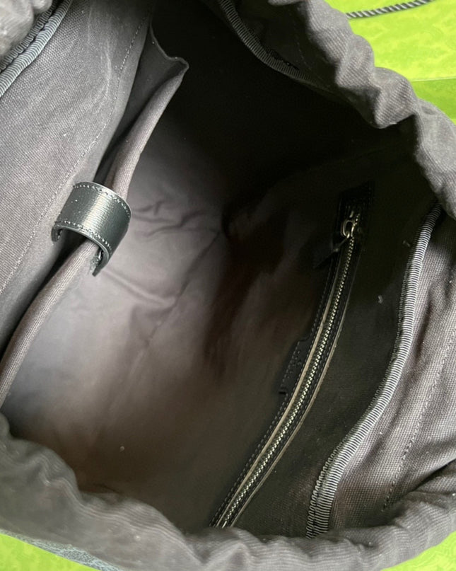 Gucci medium backpack with Interlocking G 696013