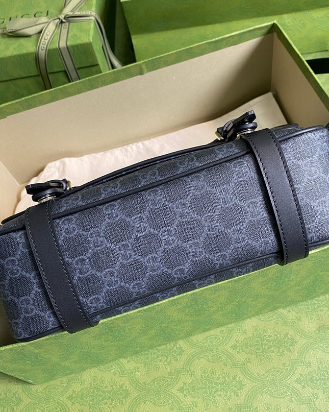 Gucci Supreme Canvas Messenger Bag 658542