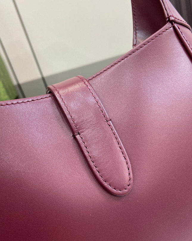 Gucci Jackie Small Shoulder Bag 782849